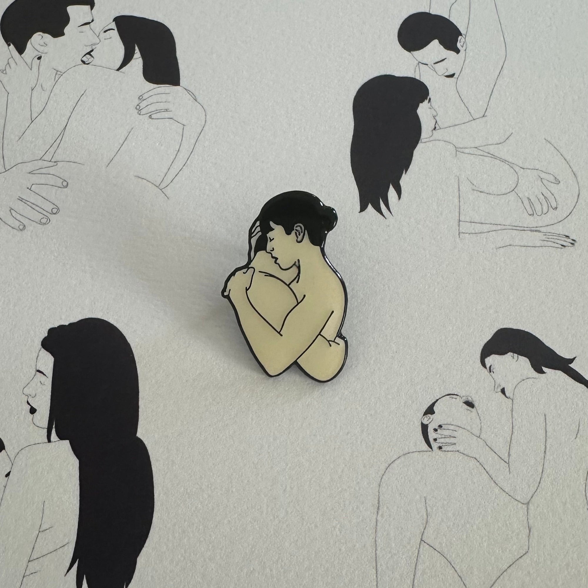 COME CLOSER🥇 PIN